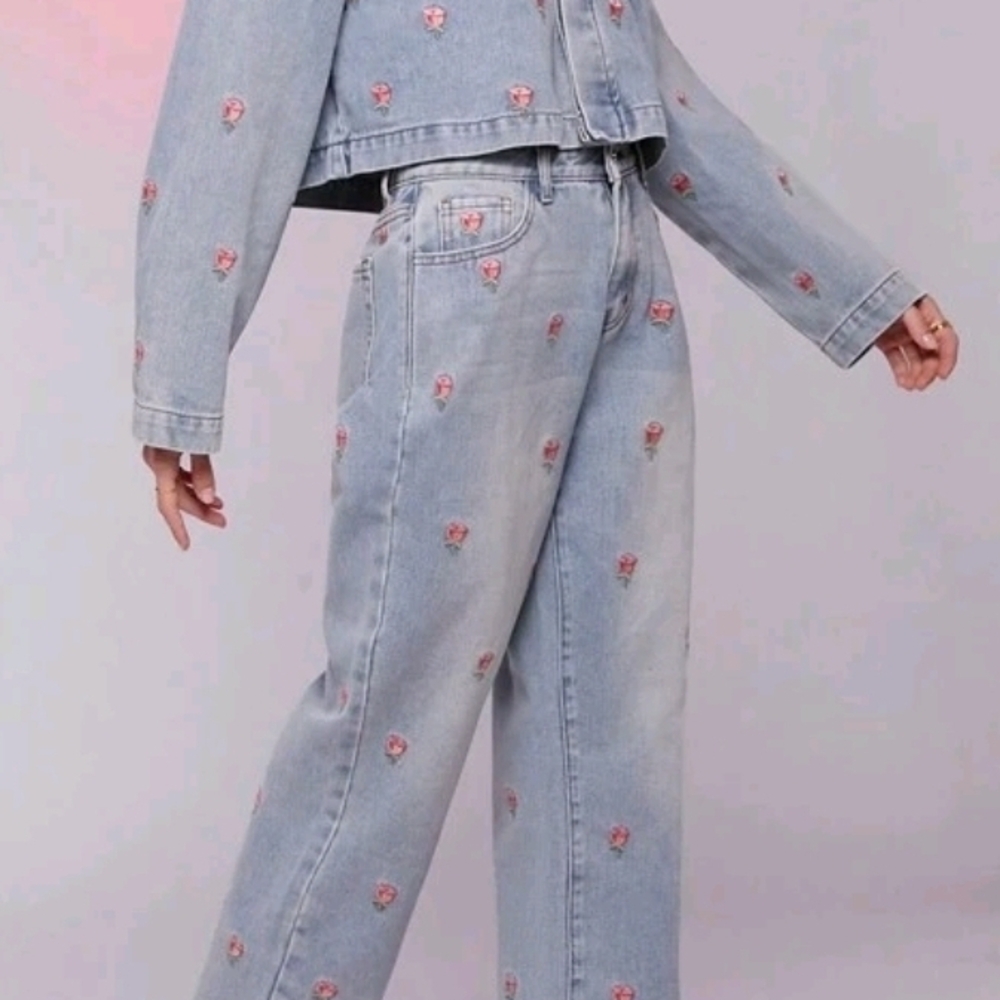 Floral Embroidered Light Blue Jeans